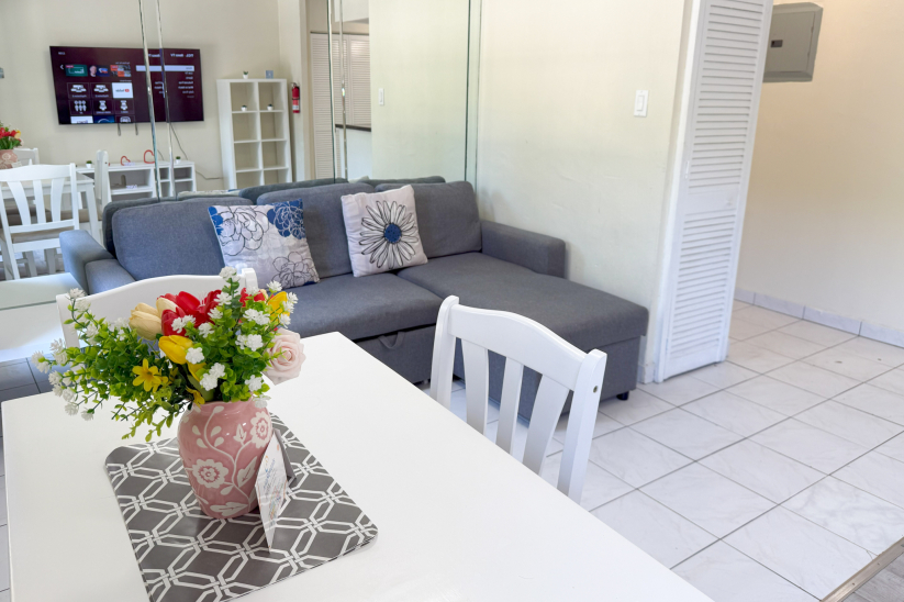 Tata Apartment photo #1