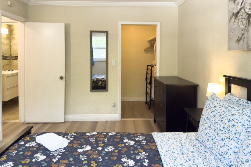 Leo Apartment photo #3